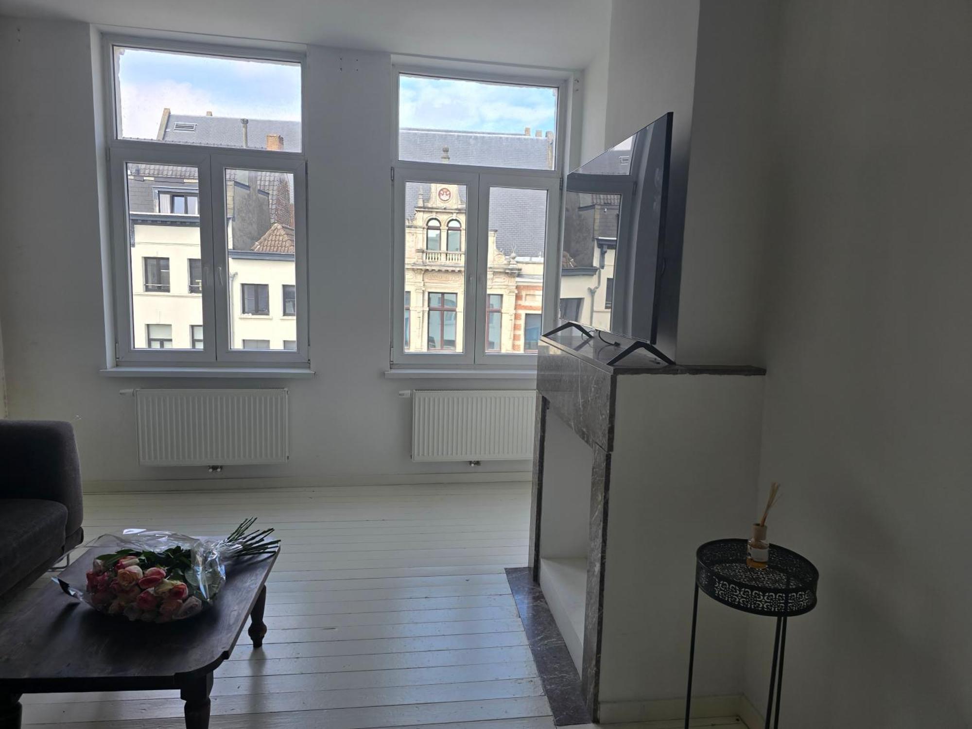Living History - Suikernest Aparthotel Antwerpen Ngoại thất bức ảnh