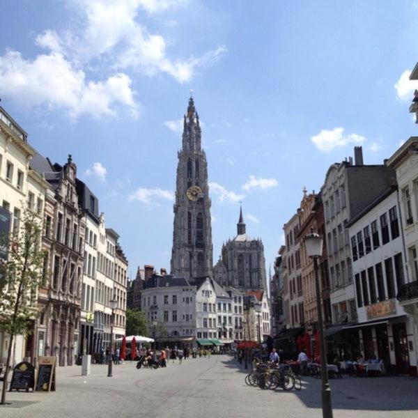 Living History - Suikernest Aparthotel Antwerpen Ngoại thất bức ảnh