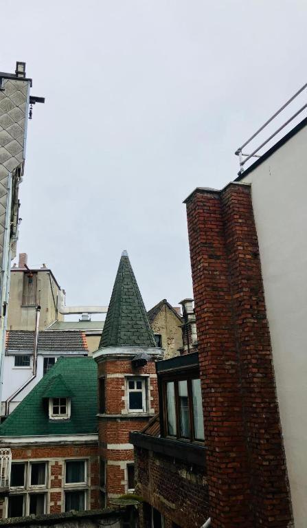 Living History - Suikernest Aparthotel Antwerpen Ngoại thất bức ảnh